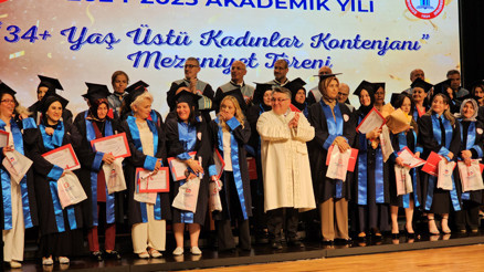 34 yaş kadın kontenjanı ilk mezunlarını verdi