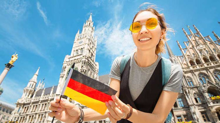 Almanya’da dört kişiden biri göçmen kökenli