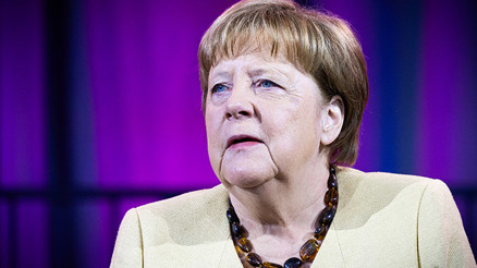 Merkel’den yeni hükümetin göç politikasına eleştiri