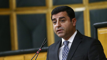 Demirtaş’ın ‘Cumhurbaşkanına hakaret’ duruşması ertelendi
