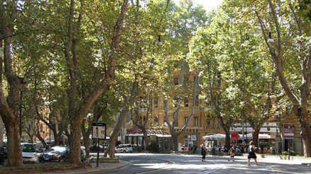 Roma’da ilginç olay Bir turist, skuteri ile tarihi eser taşırken yakalandı