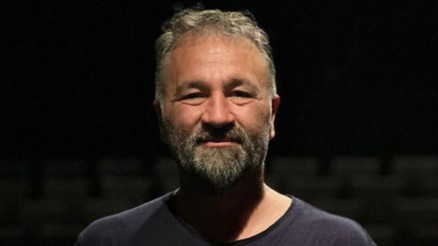 ‘12. Frankfurt Türk Tiyatro Festivali’ “Yenilmez”le perdeyi aralıyor