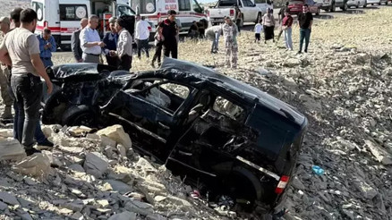 Araç şarampole devrildi: Aynı aileden 3 can kaybı, 3 yaralı