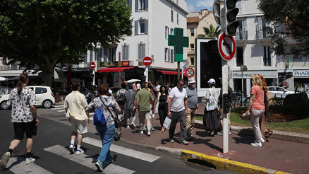 Son dakika... Fransada yine elektrik kesintisi Cannes Film Festivali sırasında gitti
