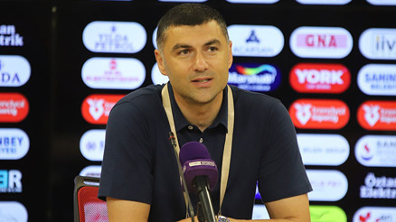 Burak Yılmaz: Ben ciddi biriyim, oyuncularım da öyle olmalı