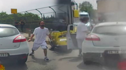 Bıçaklı maganda bu hamleyi beklemiyordu... Karşısındaki sürücü böyle karşılık verdi, arkasına bakmadan kaçtı