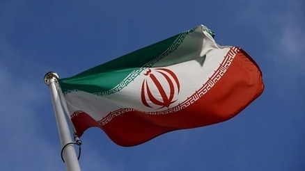 İran, sınır hattına 400 kilometrelik duvar örecek