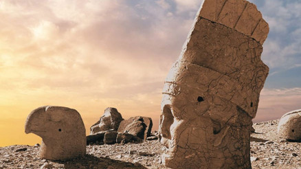 Nemrut zirvede