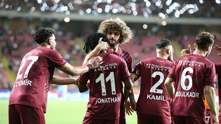 Küme düşen Hatayspor 4 büyükten de puan aldı