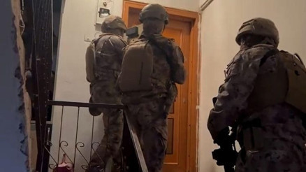 Uyuşturucu tacirlerine şafak operasyonu: 21 gözaltı