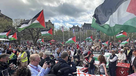 Almanların yarısı İsraile silah satışına karşı çıktı