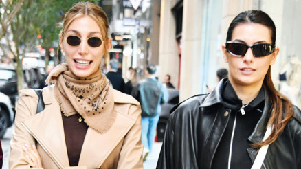 Biz sponsorlarla oturmadık