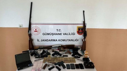 Ev değil sanki cephanelik