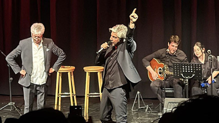 ‘Hey Gidi Günler’ Frankfurt’ta izleyiciyle buluştu
