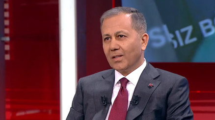 Son dakika... İçişleri Bakanı Ali Yerlikaya, yeni Trafik Kanununun detaylarını açıkladı Son dakika... İçişleri Bakanı Ali Yerlikaya, yeni Trafik Kanununun detaylarını açıkladı