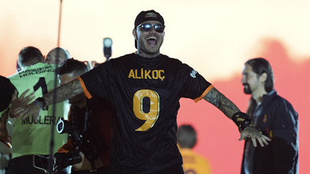 Sayın Başkan, alın o formayı