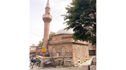 İstanbulun fethinin 572nci yılında Yavaşça Paşa’ya ‘mezar’ ayıbı İstanbulun fethinin 572nci yılında Yavaşça Paşa’ya ‘mezar’ ayıbı