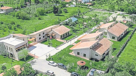 Çocukların fiziksel ve fikirsel bağımsızlığı için çalışan bir okul: Özel Bademler Köyü Koleji