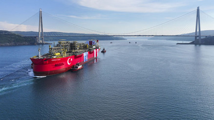 Osman Gazi Gemisi, İstanbul Boğazından geçişini tamamladı