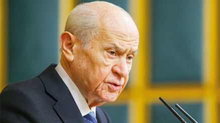 Bahçeli’den fetih mesajı: Rövanş için kuyruğa girdiler