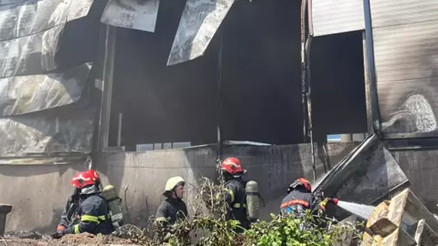 Sakaryada üretim tesisinde çıkan yangın kontrol altına alındı