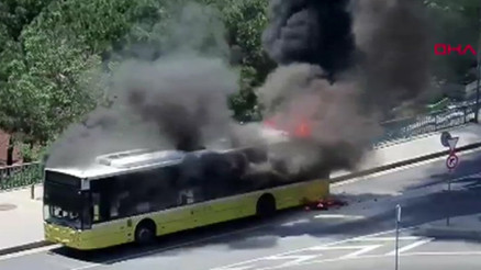 Sarıyerde İETT otobüsünde yangın: 25 yolcu tahliye edildi