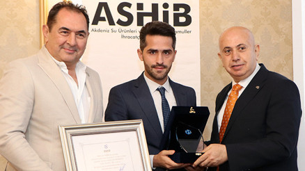 Adana ihracatla göz kamaştırdı
