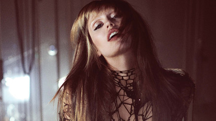 Miley Cyrus Yeni Albümü Something Beautifulu Sevenleriyle Buluşturdu