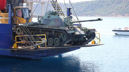Keşanda, TSK envanterindeki 45 tonluk tank denize batırıldı