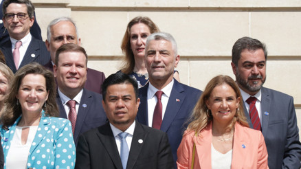 Ticaret Bakanı Bolat, Fransadaki OECD Bakanlar Konseyi Toplantısına katıldı