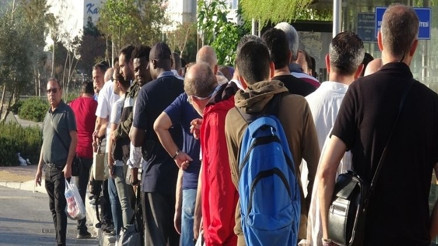 İzmirde grev krizi sürüyor İşçilerin grevi 7nci gününde
