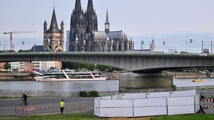 Köln’de büyük tahliye başladı