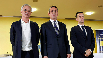 Fenerbahçenin yeni futbol direktörü belli oldu
