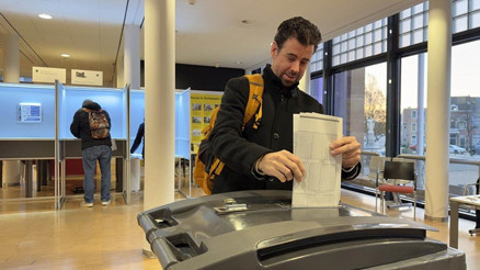 Hollandada seçim tarihi belli oldu