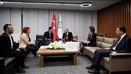 MHP, DEM Parti ile bayramlaştı