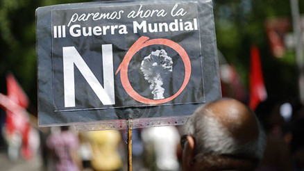 Savaşa ve silahlanmaya karşı sokağa çıktılar