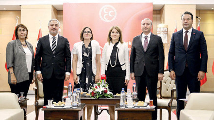 MHP-DEM Parti bayramlaşmasında ‘Demli çay’ diyaloğu