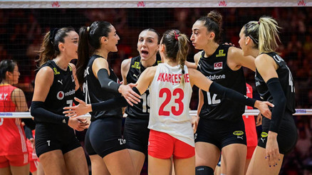 Filenin Sultanları, Çini devirerek 4te 4 yaptı Milletler Liginde namağlup yola devam