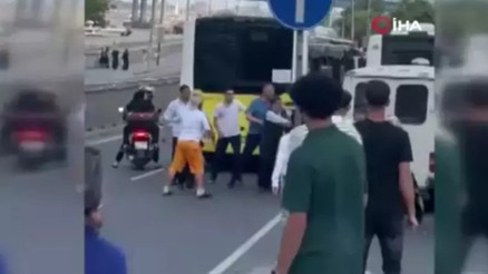 Eyüpsultan’da İETT şoförü otobüsü yolcuların üzerine sürdü: O anlar kamerada