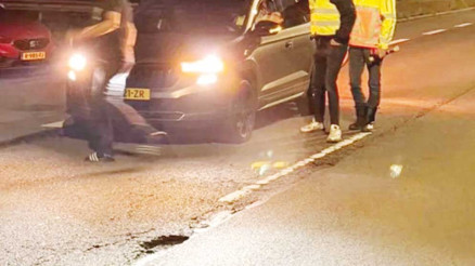 Hollanda’da siviller sınırda göçmen aradı