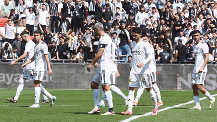 Altayda futbolcular ödeme bekliyor