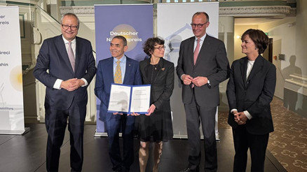 Özlem Türeci ve Uğur Şahin’e Alman Ulusal Ödülü Özlem Türeci ve Uğur Şahin’e Alman Ulusal Ödülü