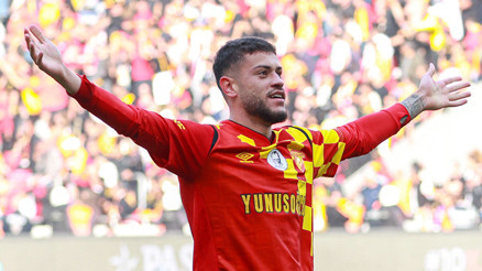 Göztepede Romuloya bir talip daha Resmi temaslar başladı