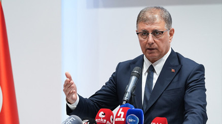 İzmir Büyükşehirden 1.030 kişi işten çıkarılacak | Cemil Tugay, Tunç Soyerin aldığı işçi sayısını açıkladı