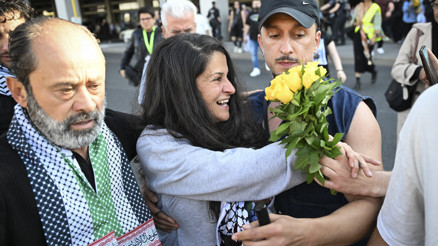 Madleen aktivistleri Şuayb Ordu ve Yasemin Acar, Berline ulaştı