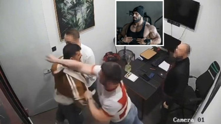 Milli sporcu Semih Topçuya darbın yeni görüntüleri ortaya çıktı Bu yüzden karşılık vermemiş Milli sporcu Semih Topçuya darbın yeni görüntüleri ortaya çıktı Bu yüzden karşılık vermemiş