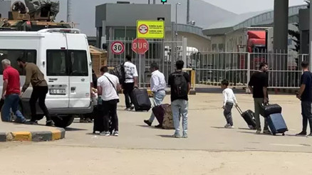 Türk vatandaşları İrandan yurda dönüyor