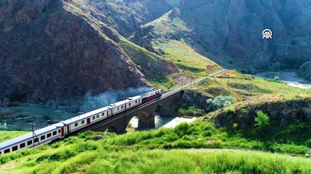 Turistik Karaelmas Ekspresi, yarın ilk seferine çıkacak