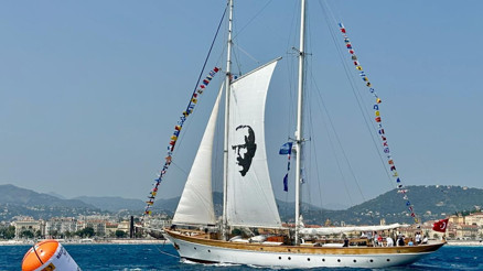 Cumhuriyet’in ilk yelkenli okul gemisi STS Bodrum, BM filosuna Türkiye temsilcisi olarak katıldı Cumhuriyet’in ilk yelkenli okul gemisi STS Bodrum, BM filosuna Türkiye temsilcisi olarak katıldı