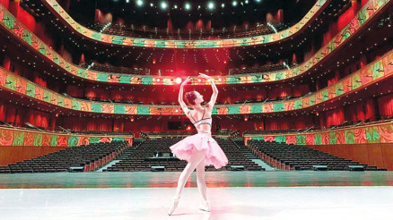 ABD sahnesinde bir ilk... Türk kızı ‘prima balerin’